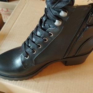 FREE SHIPPING! Trendy Black Indigo Boots